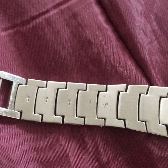 Watch - Picture 6 of 7